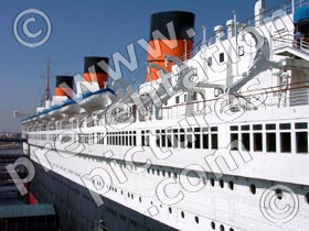 cruise ship - powerpoint graphics